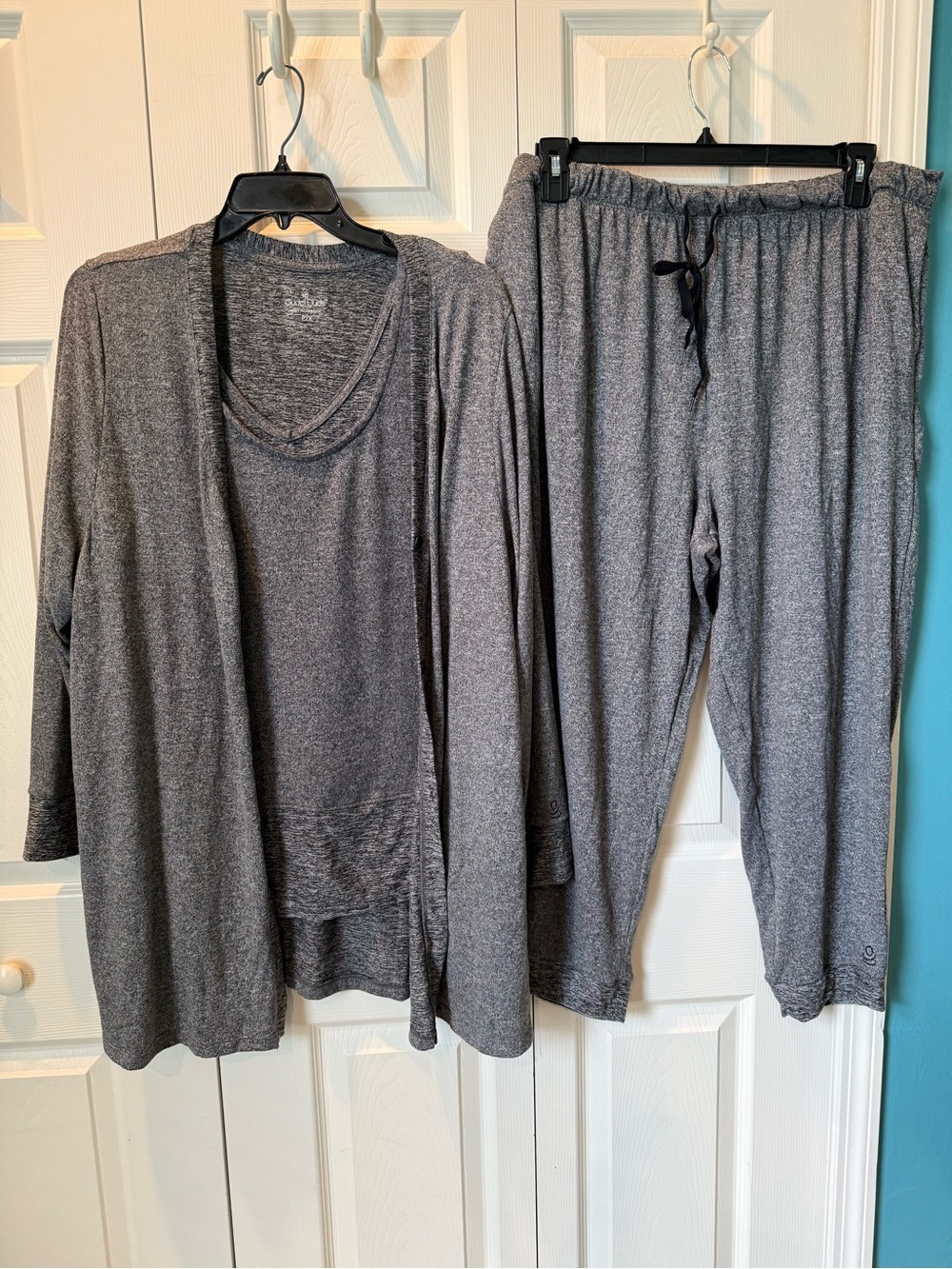 # Cuddl Duds 2X Women's Gray Three-Piece Loungewear Set